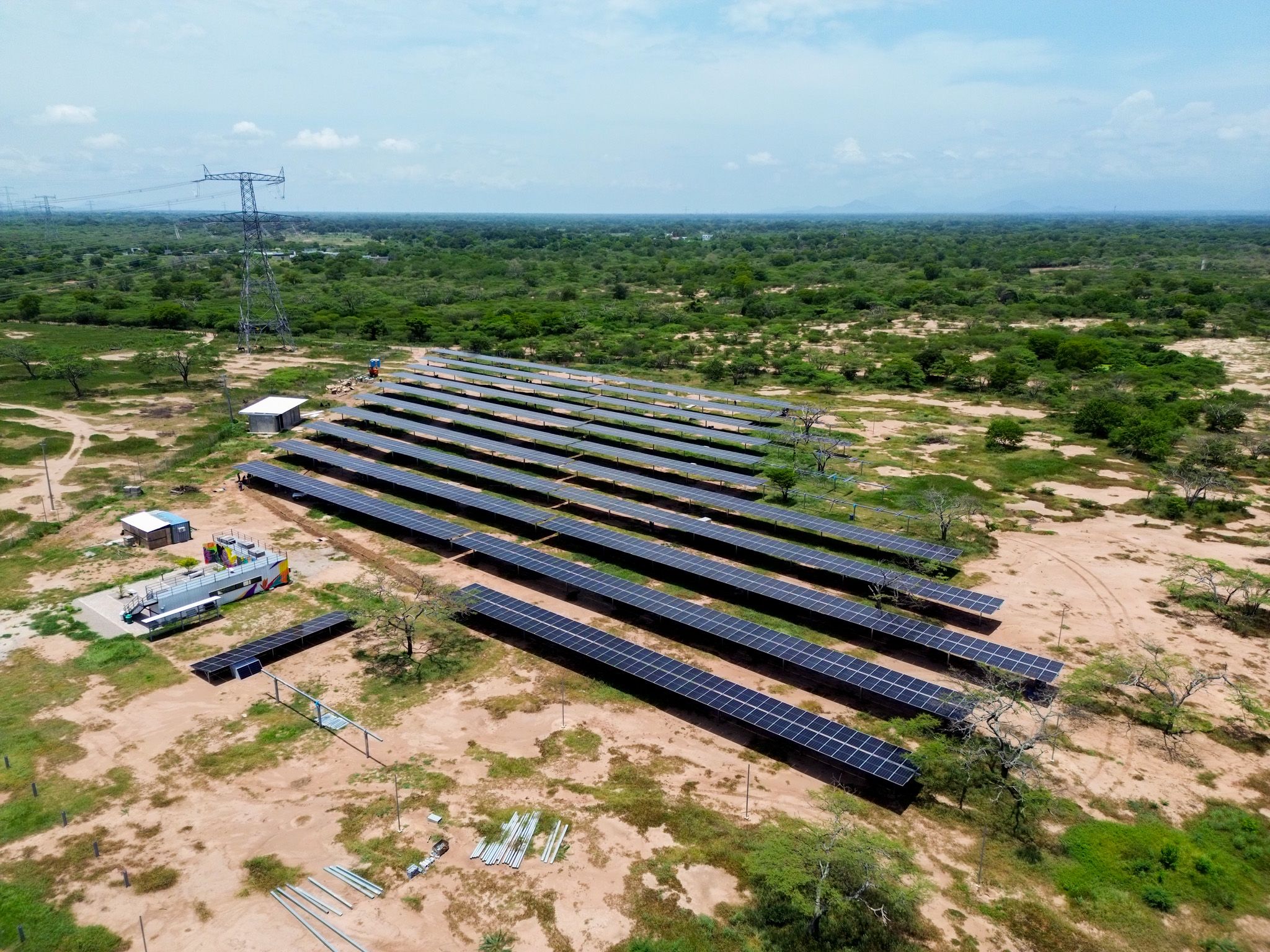 ¿Qué es una Minigranja solar y cómo funciona?